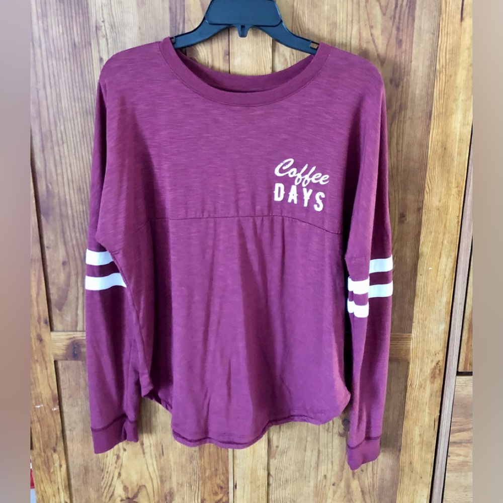 Maurices Women’s long sleeve t shirt